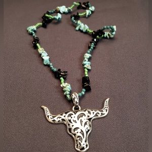 Southwestern Longhorn tribal pendant turquoise necklace w/Matching Earrings